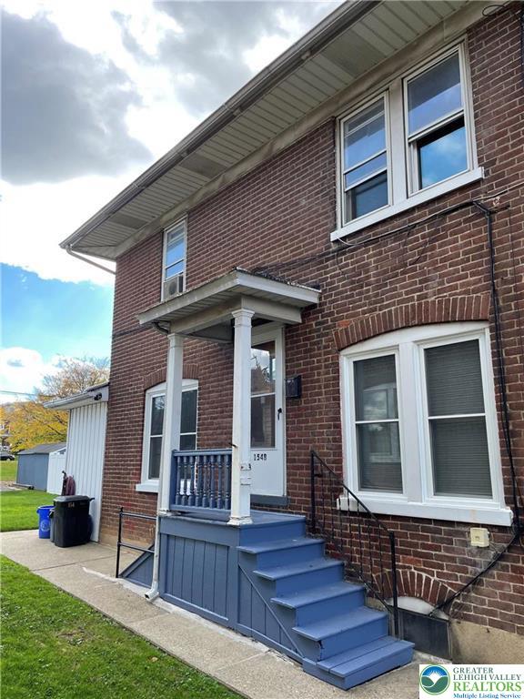 154 West Lincoln Street West 2