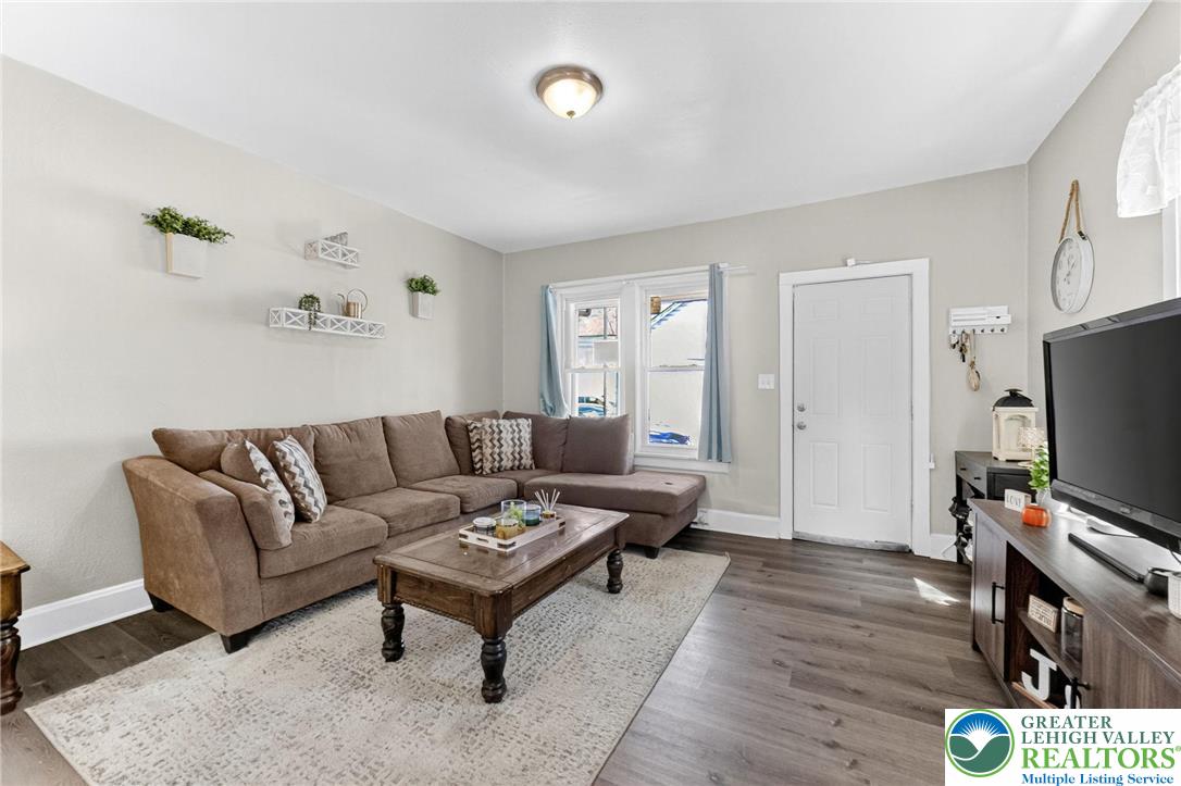 16 Mill Avenue