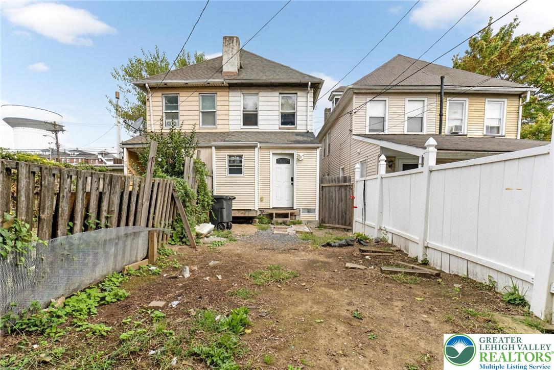 1418 Spruce Street