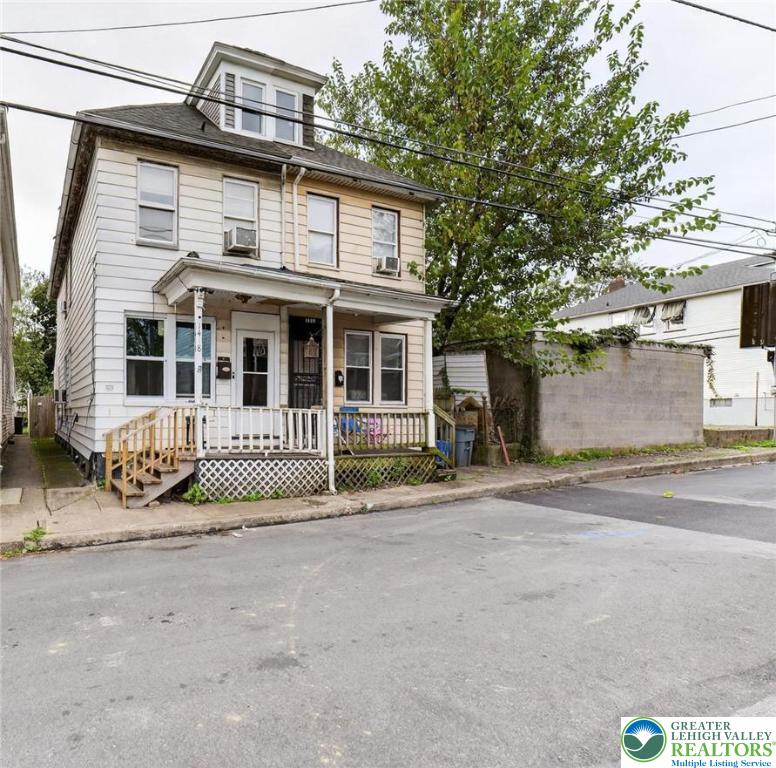 1418 Spruce Street
