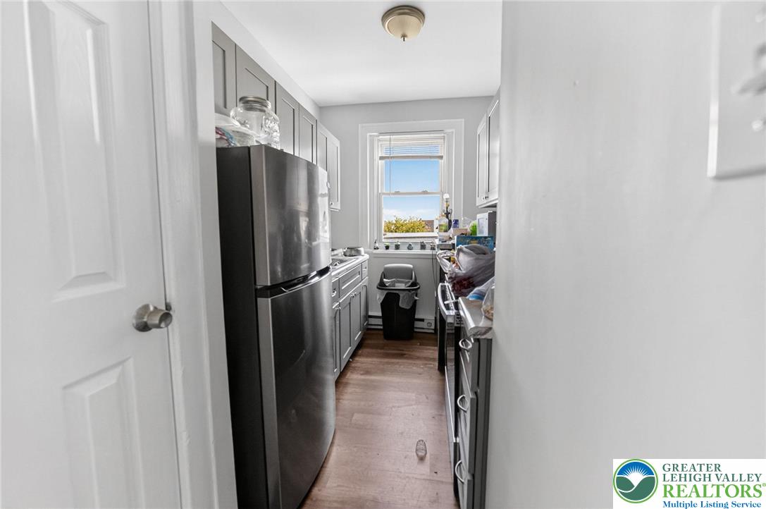 932 Walnut Street