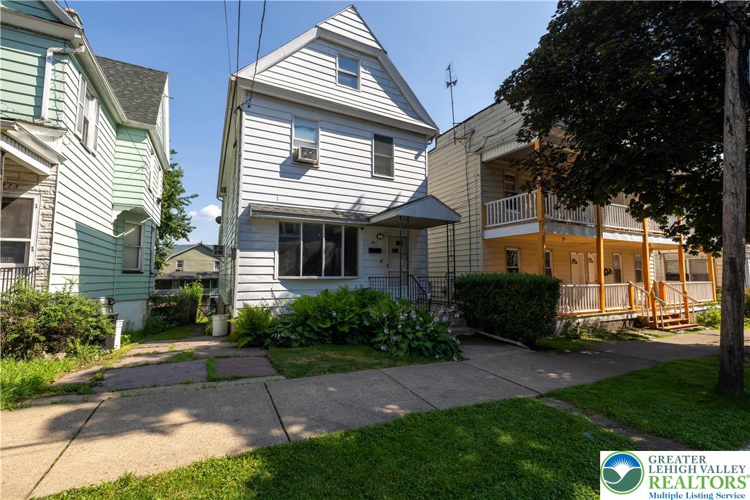 371 North Washington Street