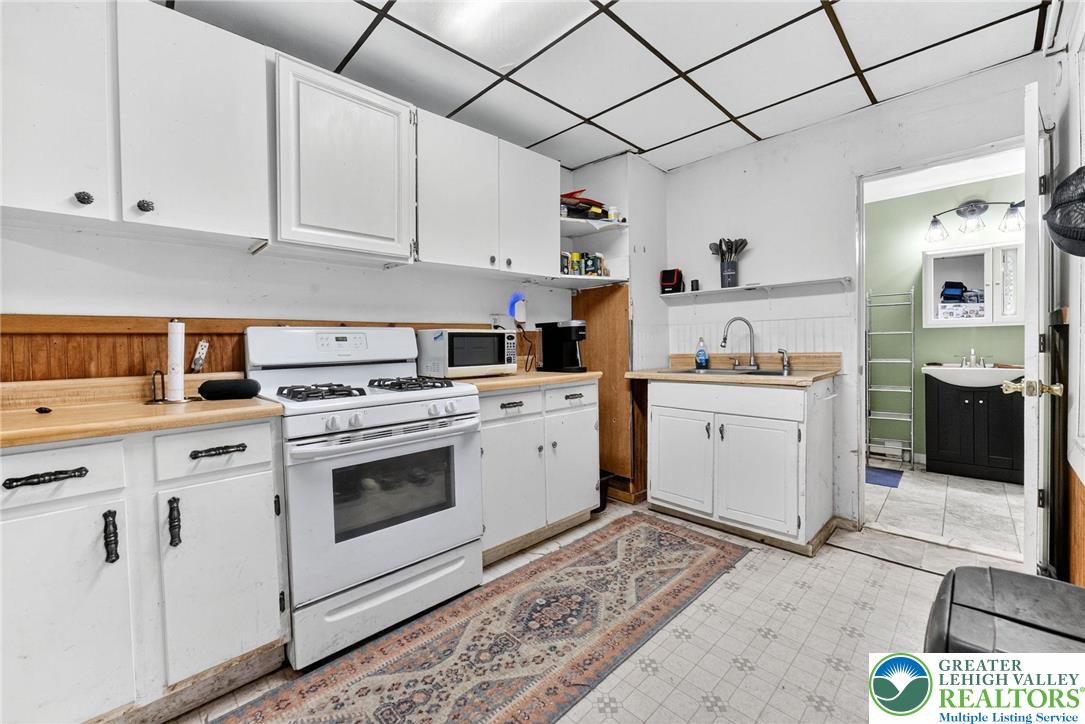 220 Mulberry Street