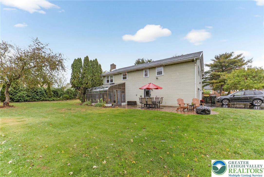 3846 Hillside Drive