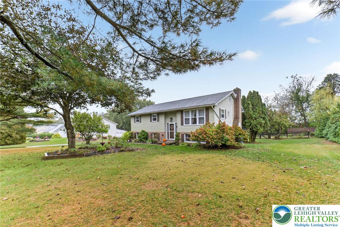 3846 Hillside Drive