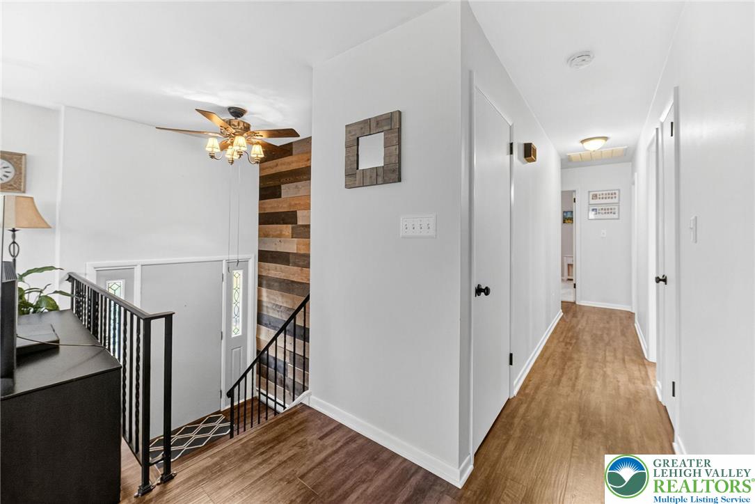 3846 Hillside Drive