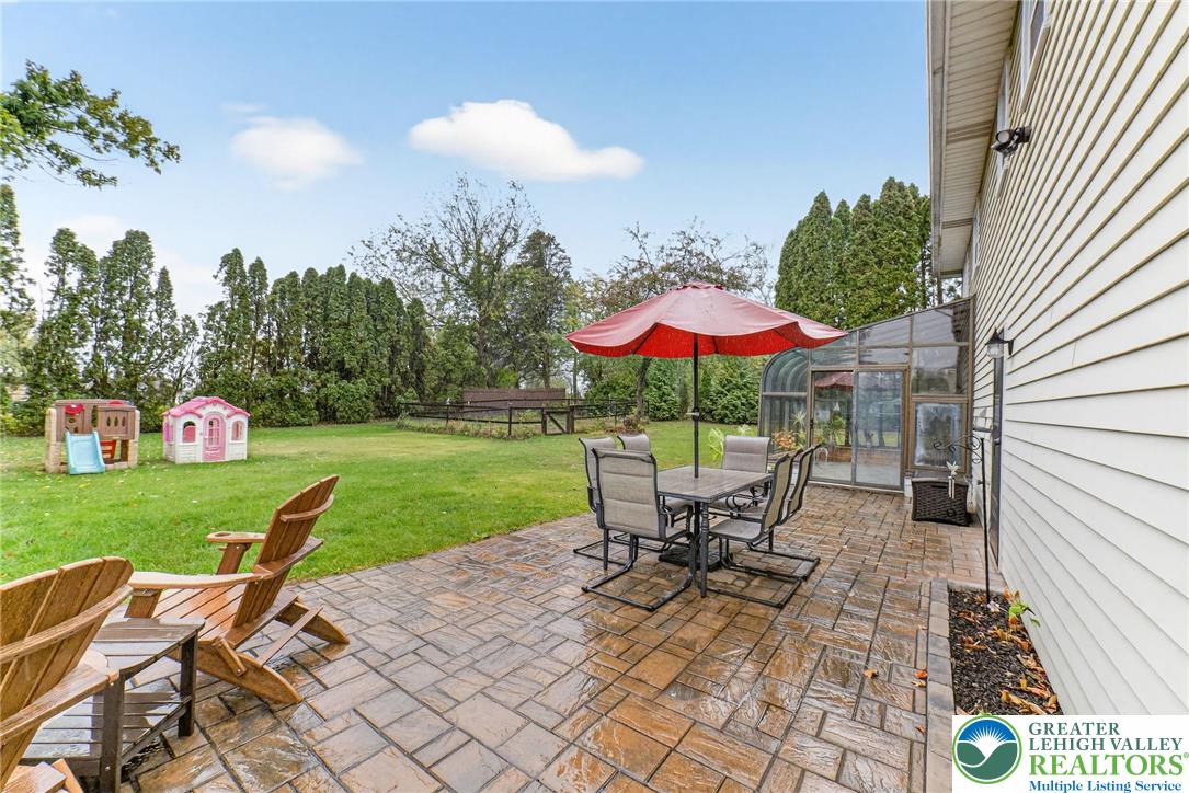 3846 Hillside Drive