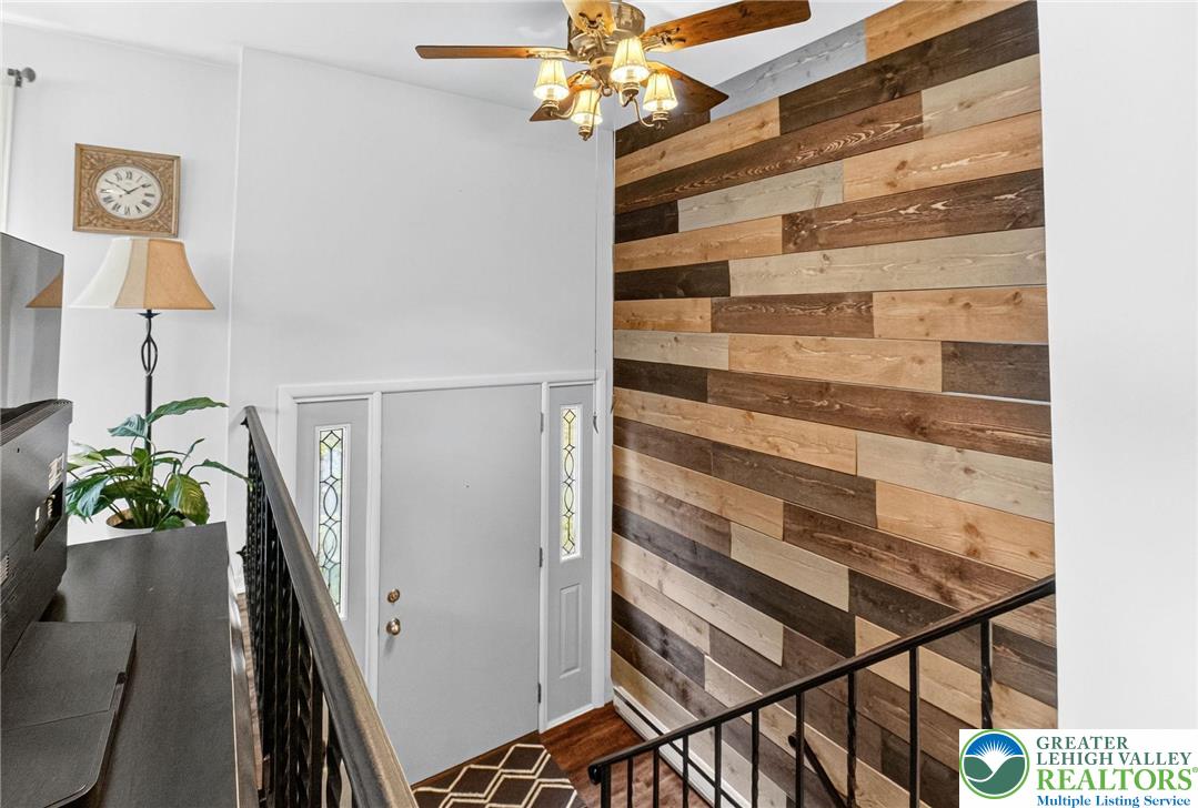 3846 Hillside Drive