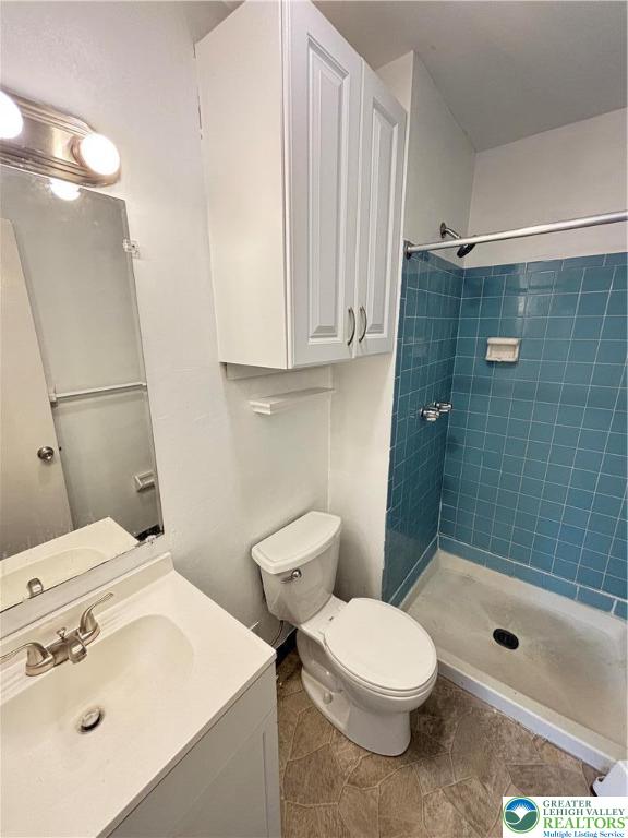 1708 Redwood Court
