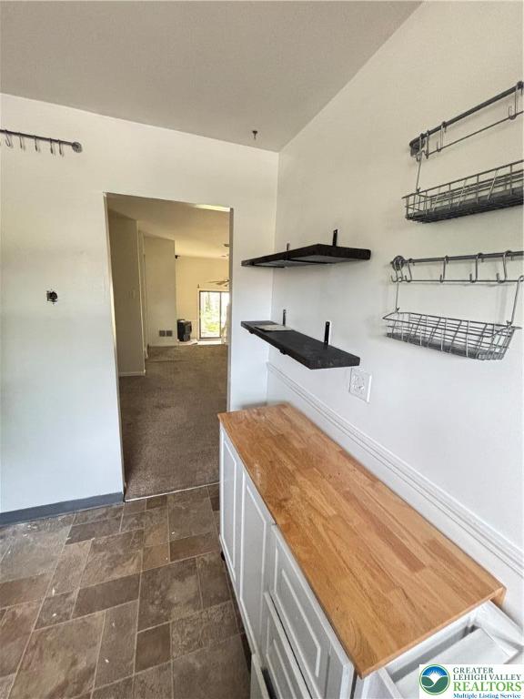 1708 Redwood Court
