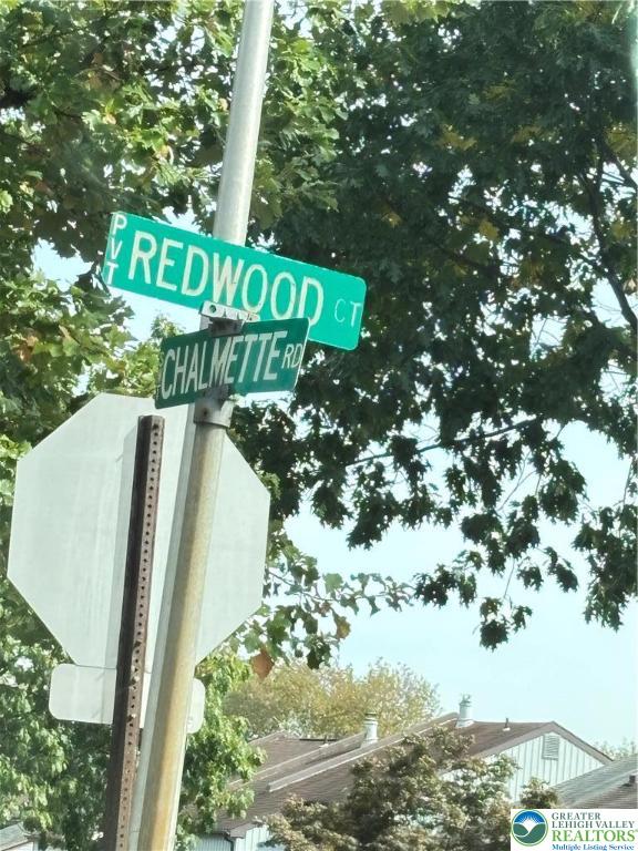 1708 Redwood Court