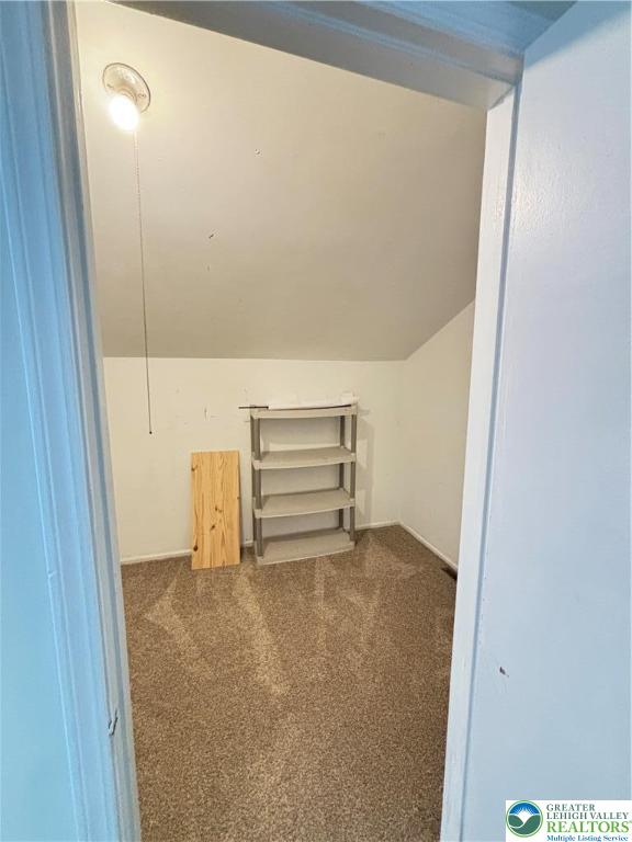 1708 Redwood Court