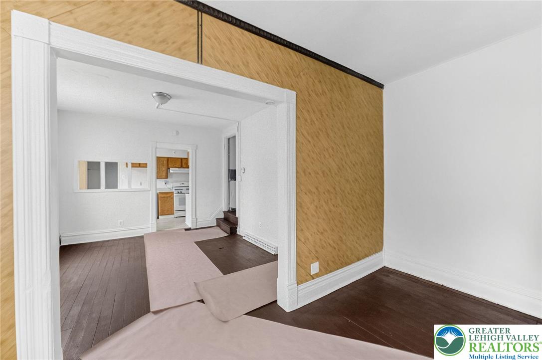1141 Emmett Street
