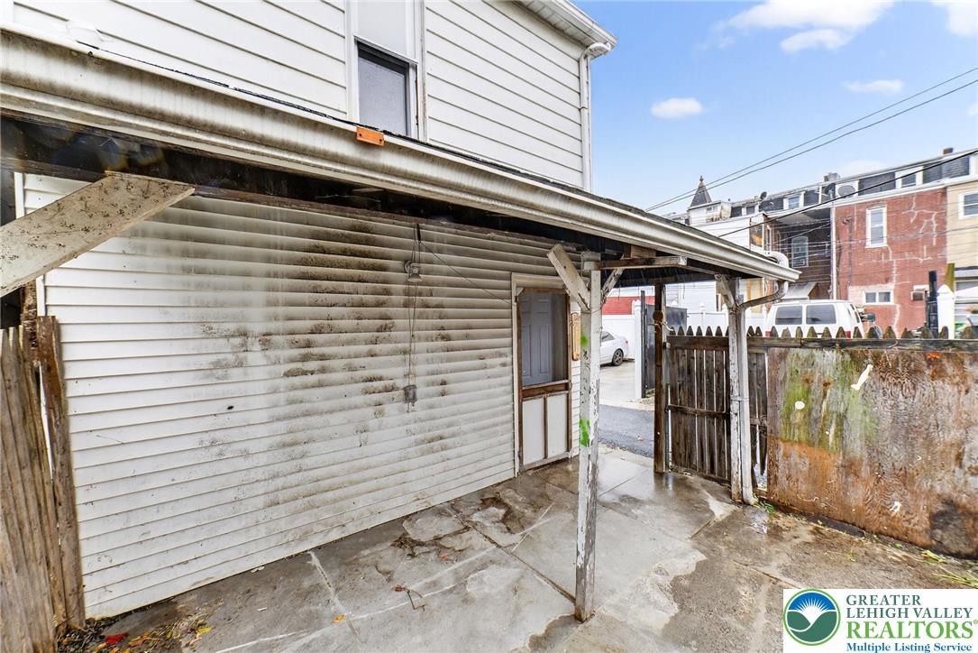 1141 Emmett Street