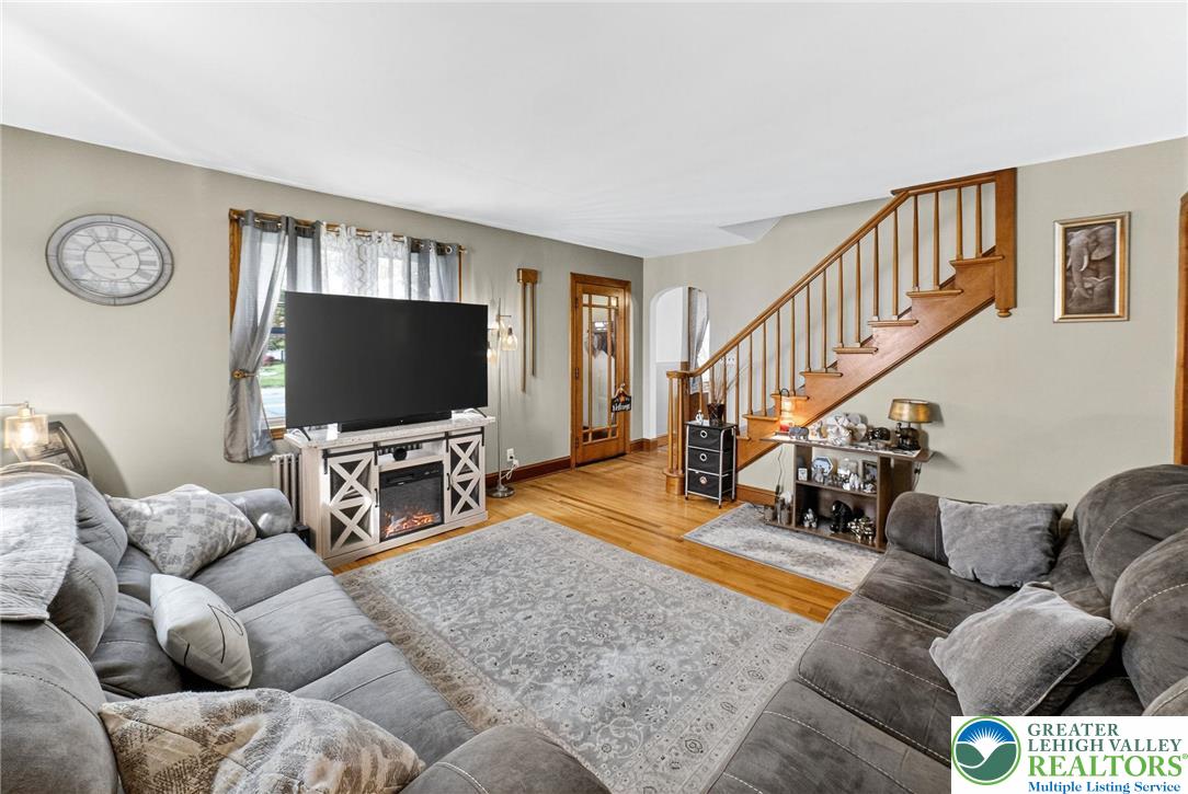 231 North Lehigh Avenue