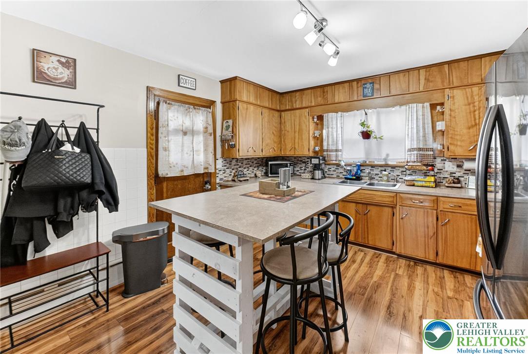 231 North Lehigh Avenue