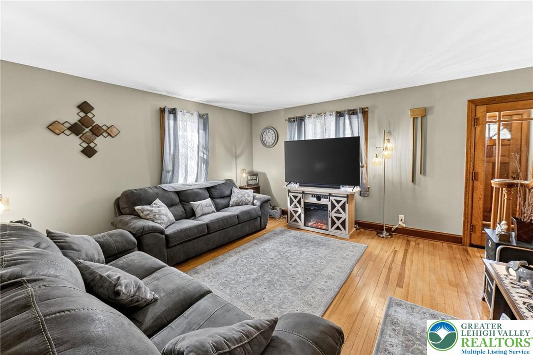 231 North Lehigh Avenue