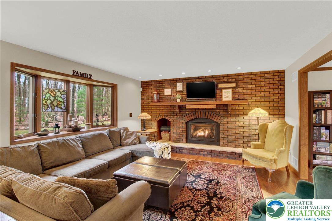 426 Joanne Court