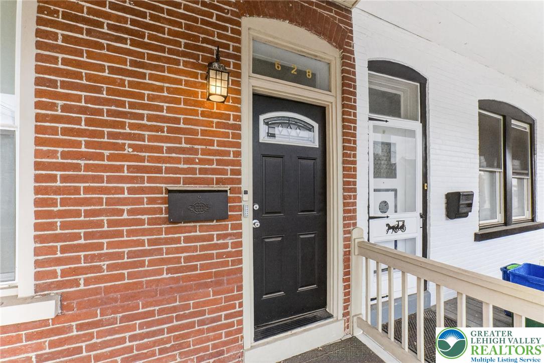 628 Cherokee Street
