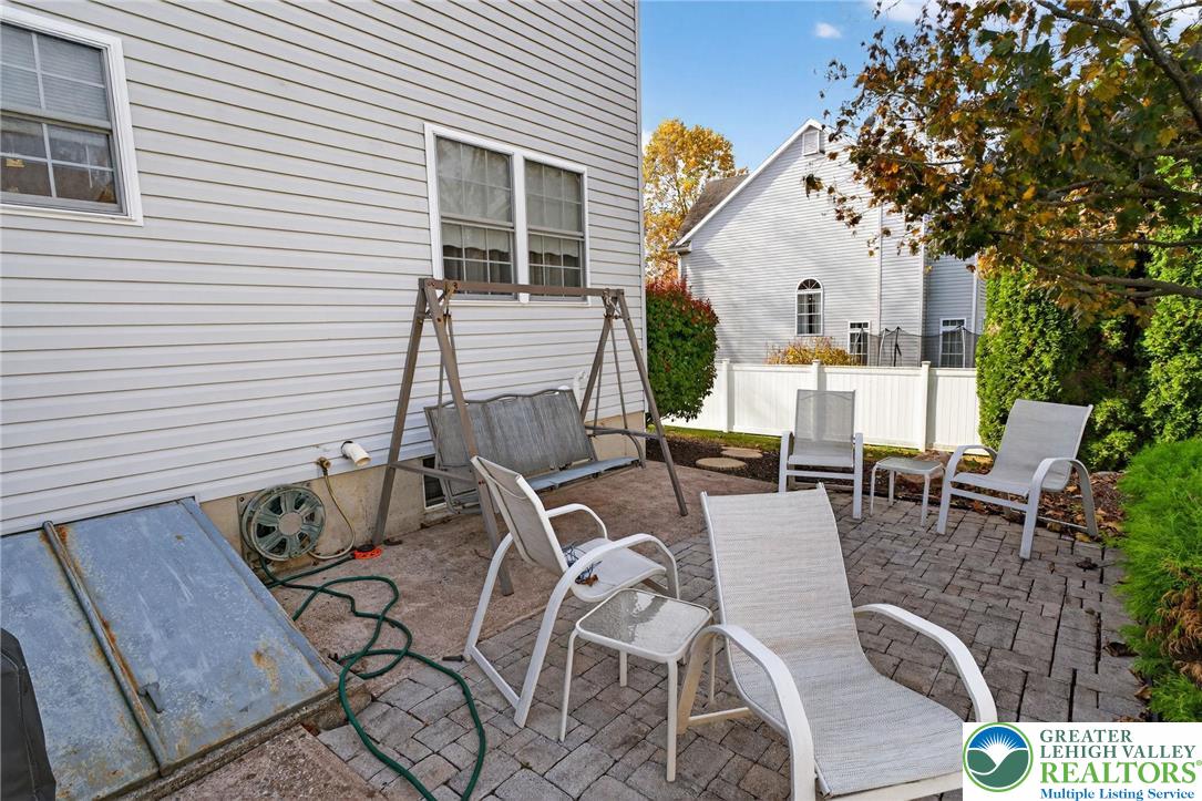 3905 Evergreen Drive