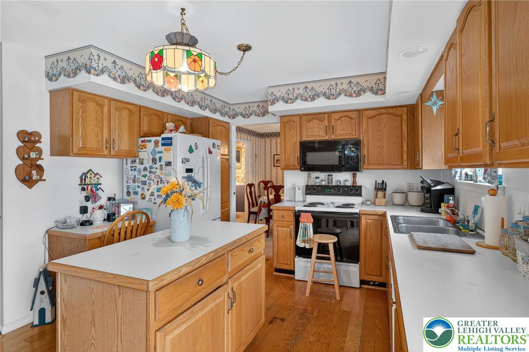 3905 Evergreen Drive