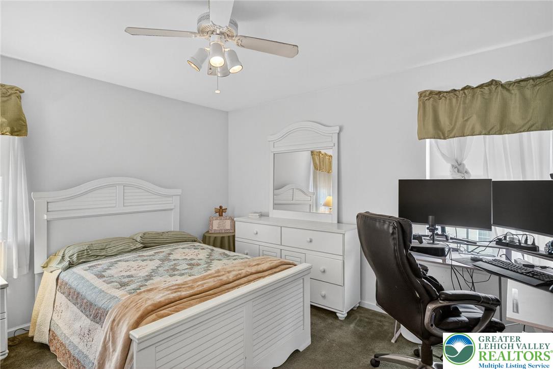 3905 Evergreen Drive