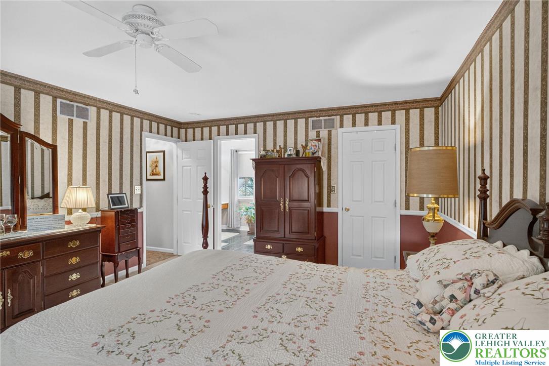 3905 Evergreen Drive