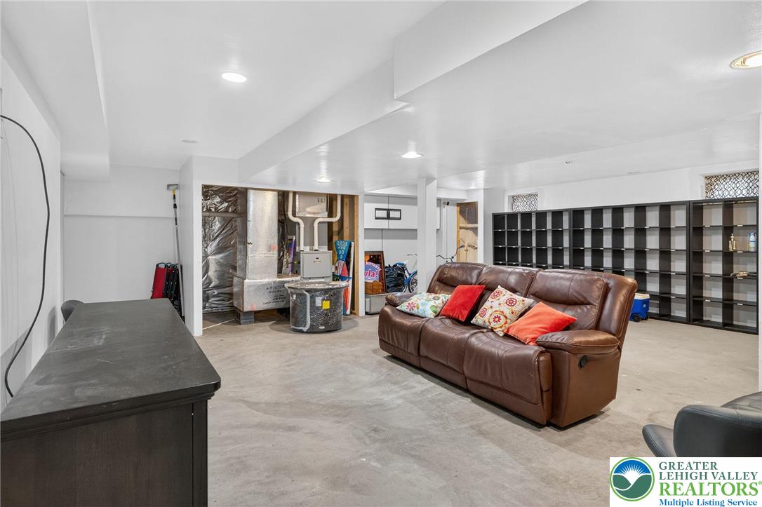 2541 Penn Hills Drive