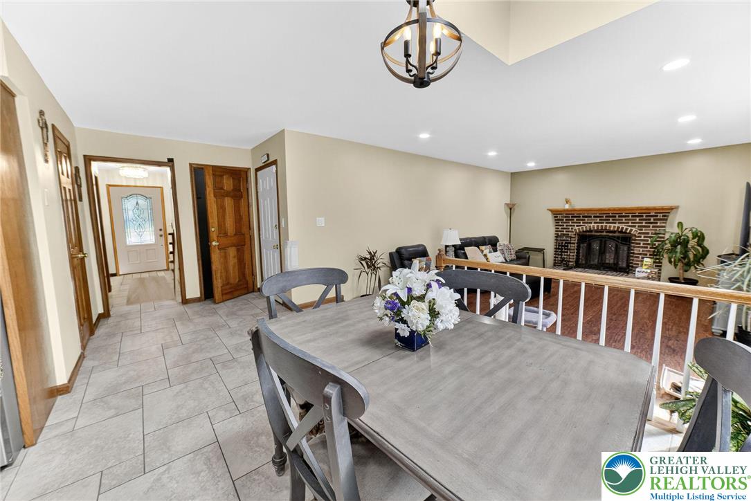 3746 Apple Road