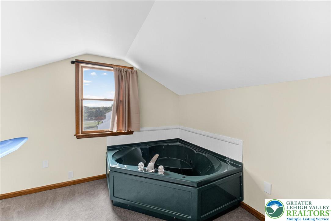 3746 Apple Road