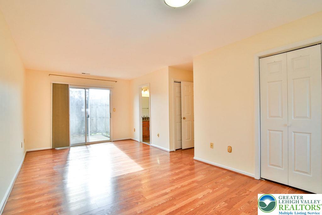 3 Fort Lee Court