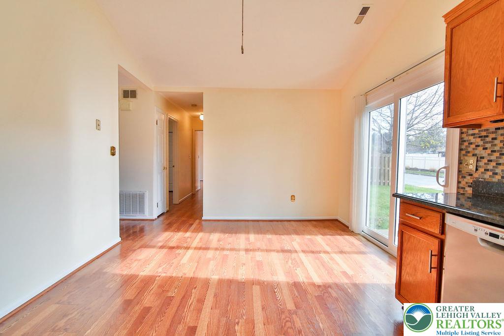 3 Fort Lee Court