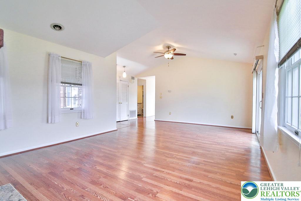 3 Fort Lee Court