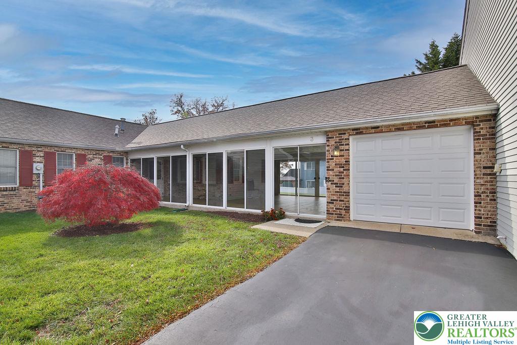 3 Fort Lee Court
