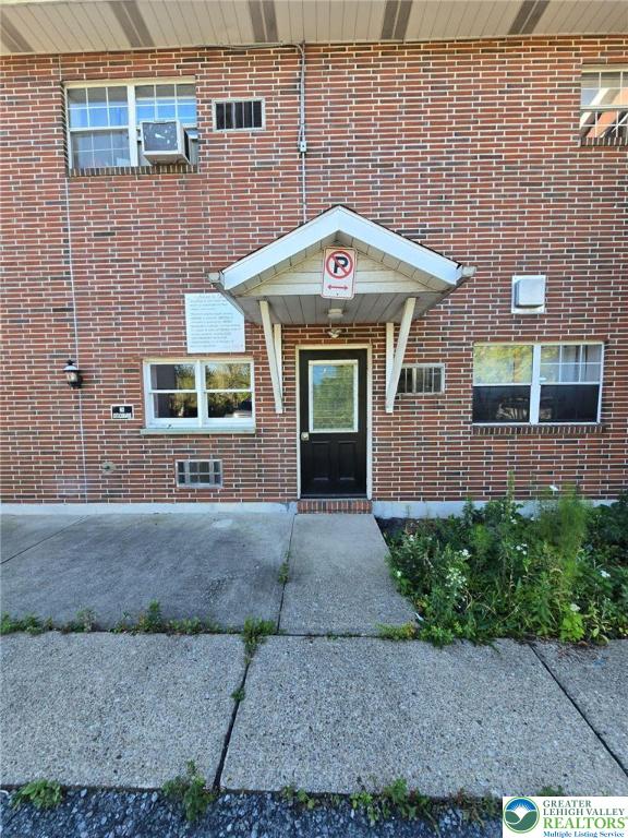 2027 Willow Park Road 8