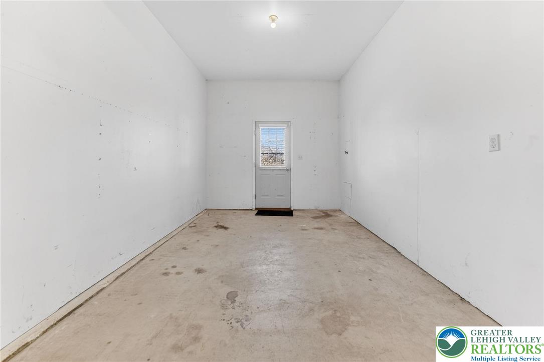 4055 Walter Road