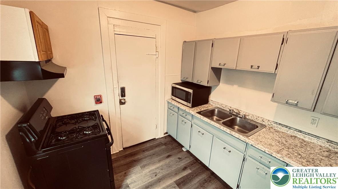 113 North 8th Street 4