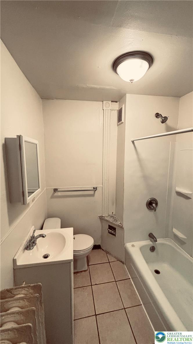 113 North 8th Street 4