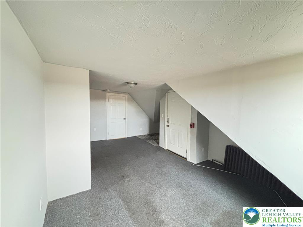 633 West Berwick Street 3