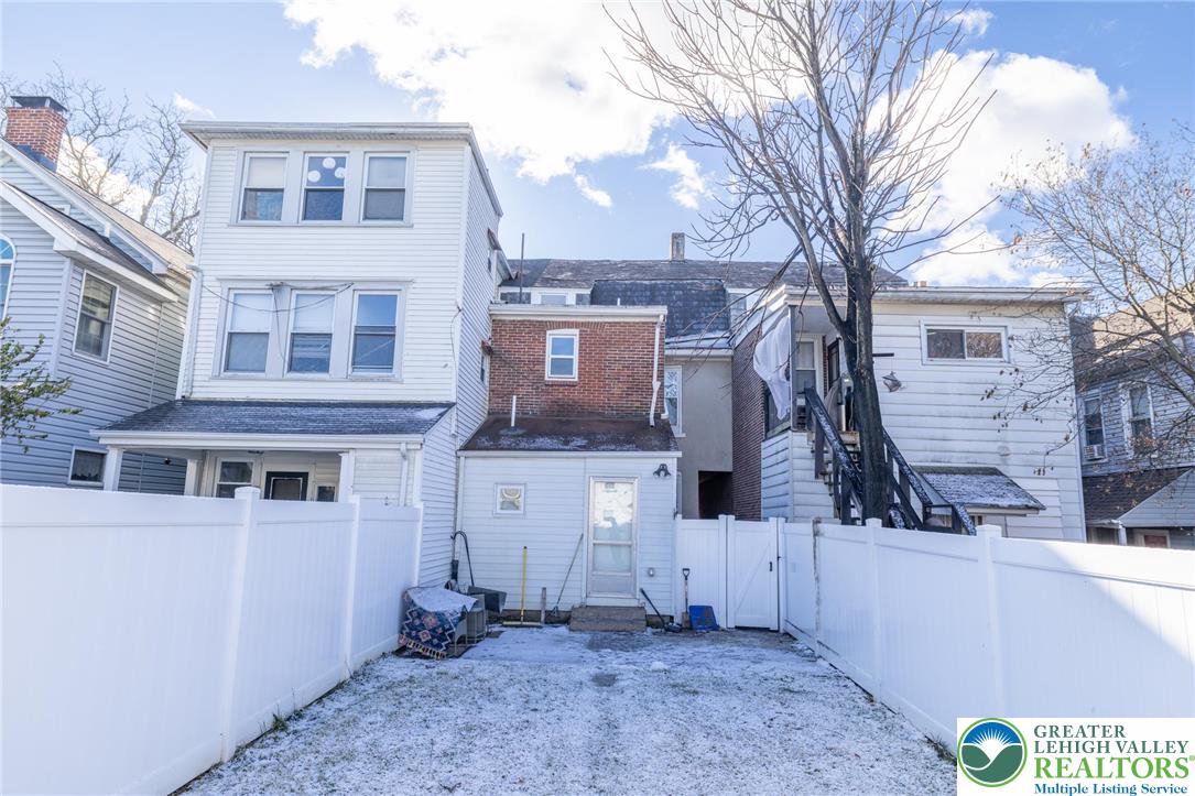 129 East Goepp Street
