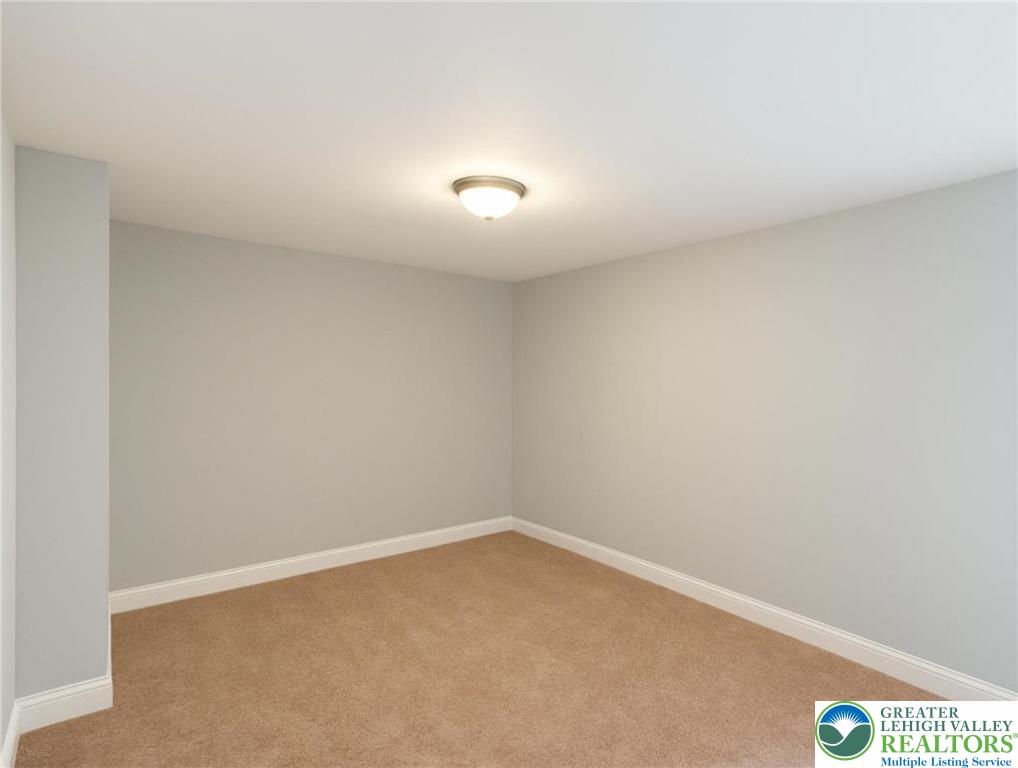 129 East Goepp Street