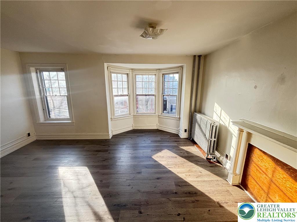 323 8th Street North 2F