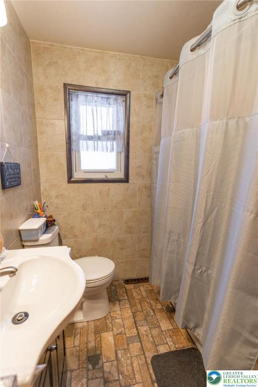 2544 5th Street