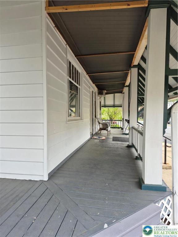 524 White Street