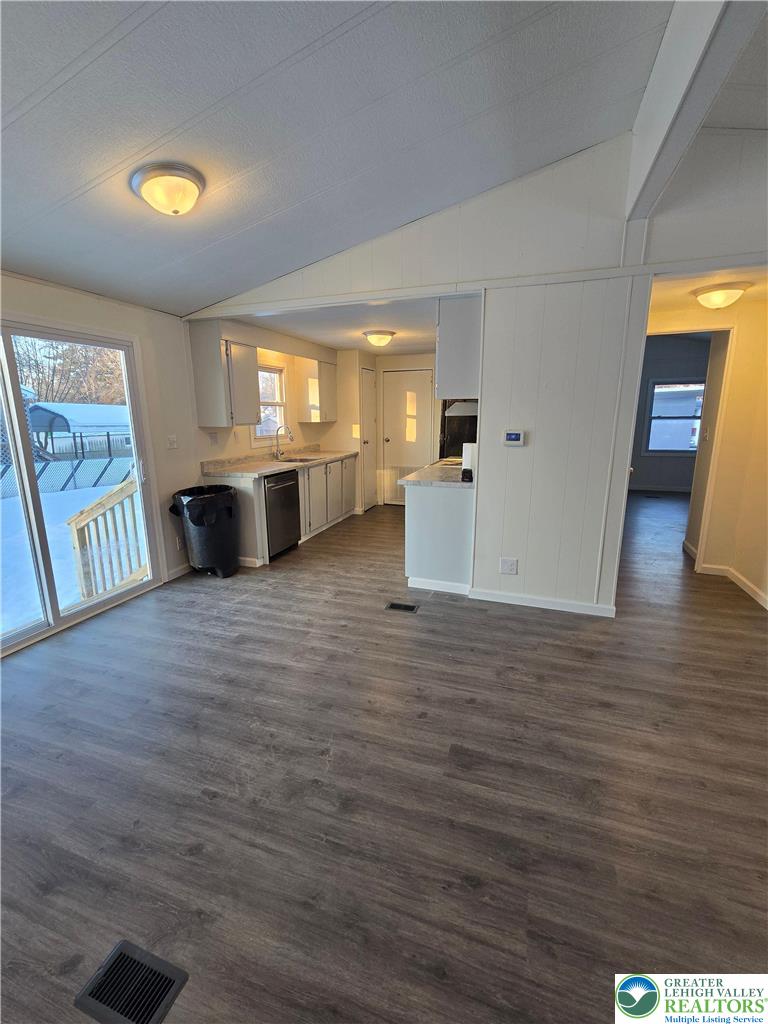 207 West Center Street