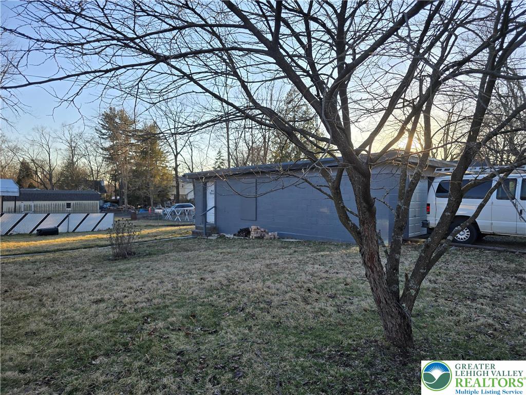 207 West Center Street