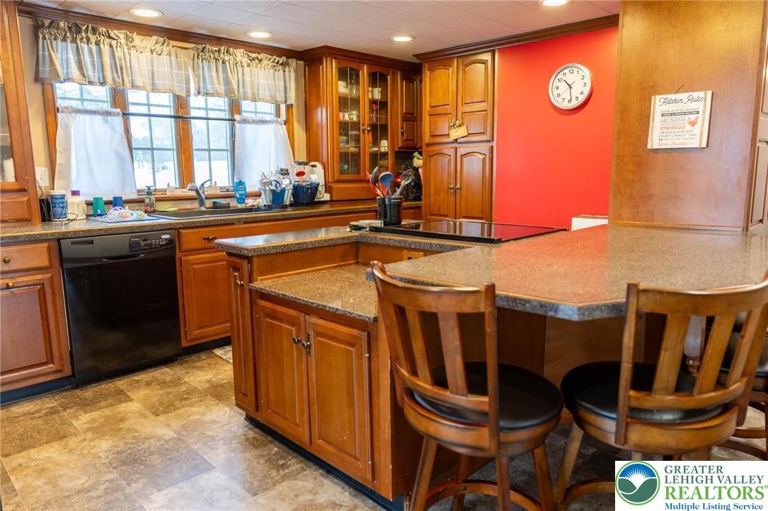 664 Locke Heights Road