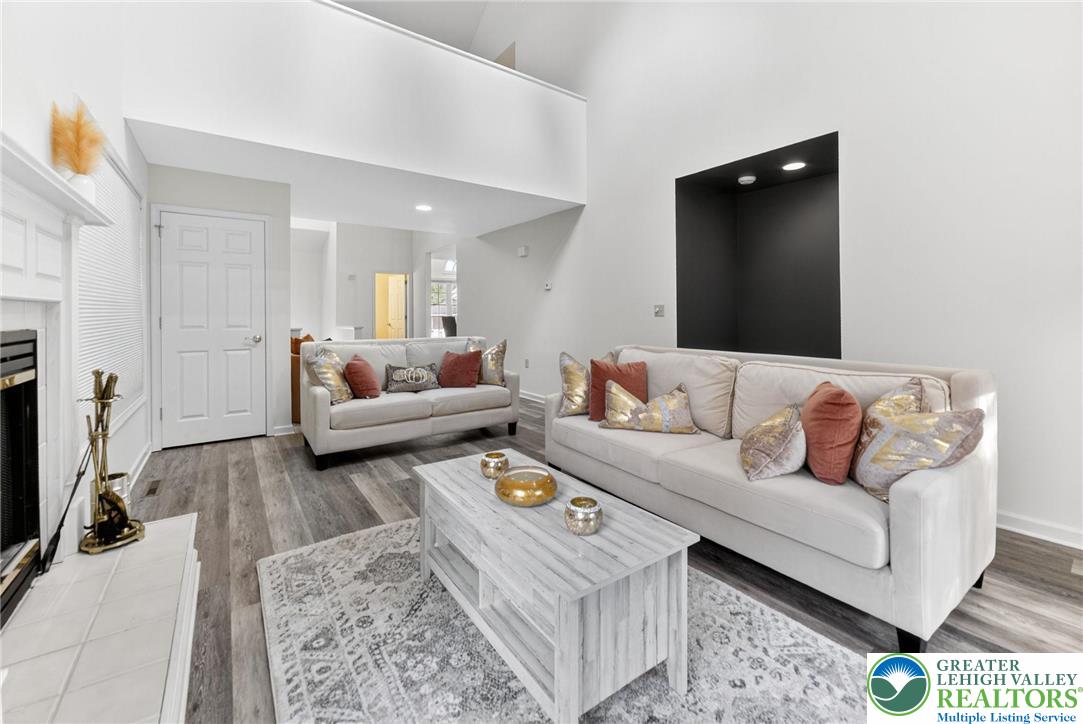 230 Hawthorne Village Court
