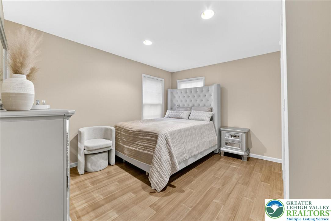 230 Hawthorne Village Court