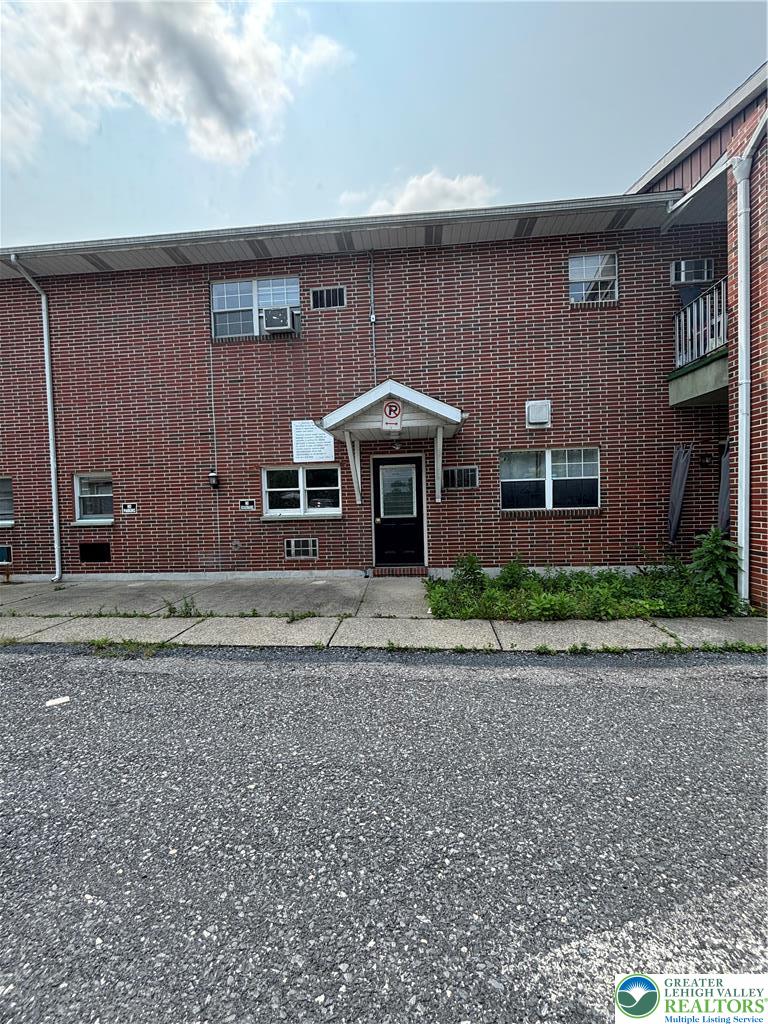 2027 Willow Park Road 12